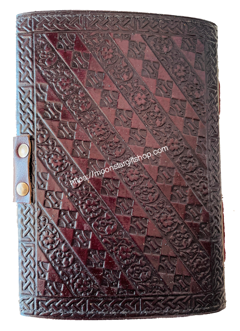 Wholesaler Handmade Antique Wolf Face Embossed Vintage Spell Book Of Shadows Leather Journal With C Lock Best Gift For Christmas, New Year, Men, Women Deckle Edge Paper 200 Pages Notebook Ske